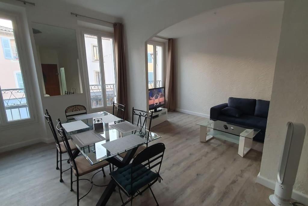 Centre-historique 70 M2 Apartment Frejus